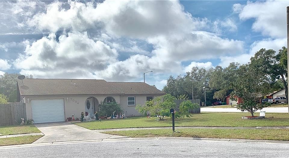 1st image of 7094 Crosslake Cir N
