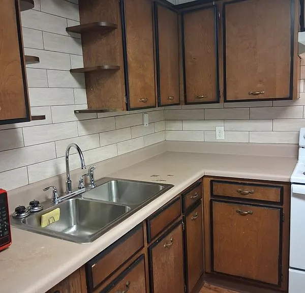 909 Mahantongo St #2 — Photo 9