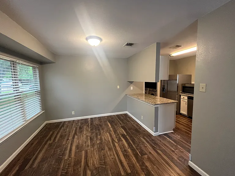 7986 Wayside Trl — Photo 8