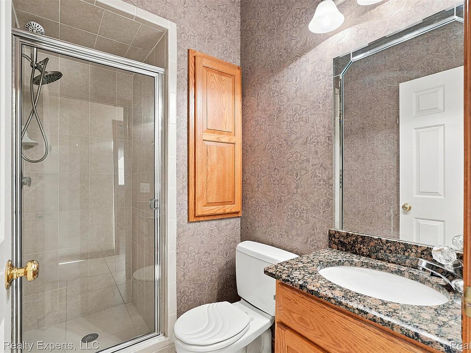 49147 Dunhill Dr, photo 21