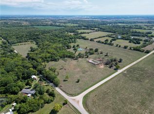 2332 Riley Rd, Ottawa, KS 66067