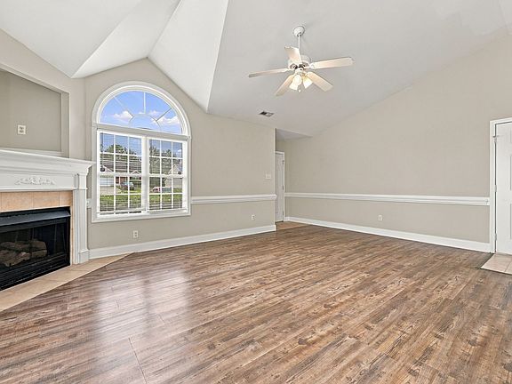 5th image of 178 Ariel St