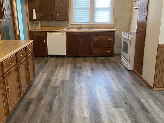 4th image of 218 Pate Ave
