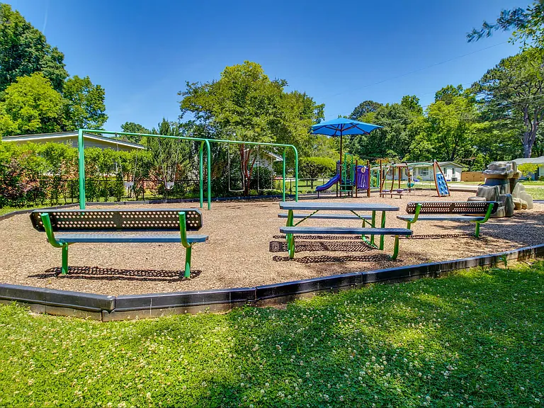 3218 Highland Dr SE — Photo 19