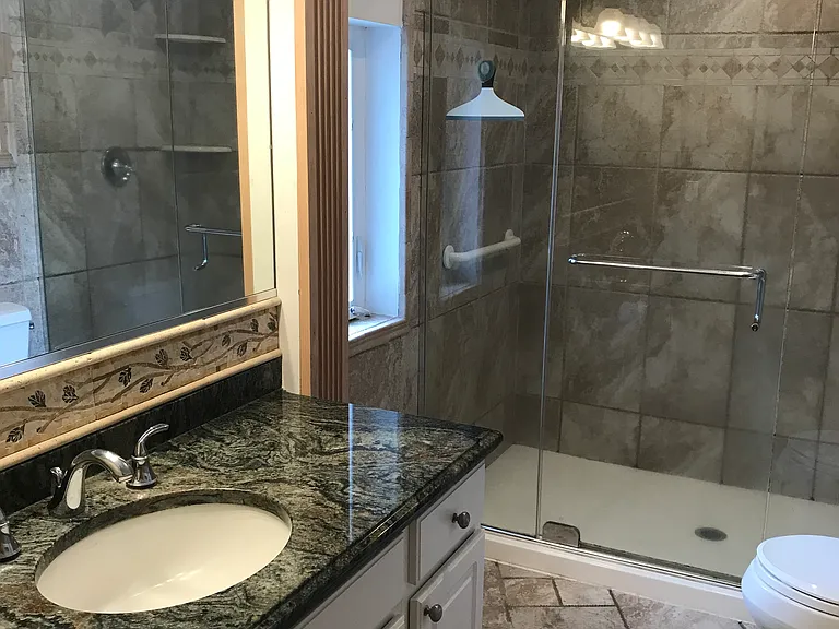 1421 Ocean Ave #3 — Photo 20