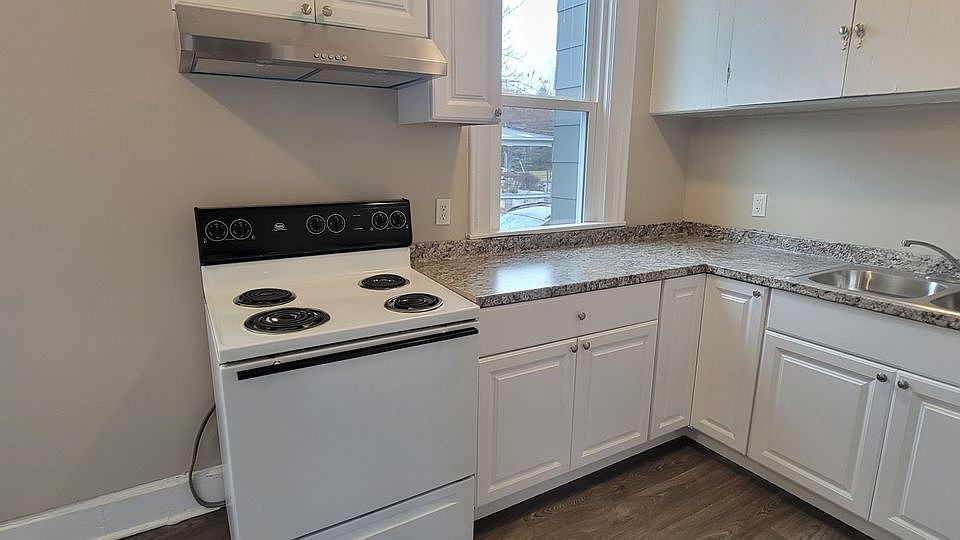 2nd image of 301 Park Ave #2