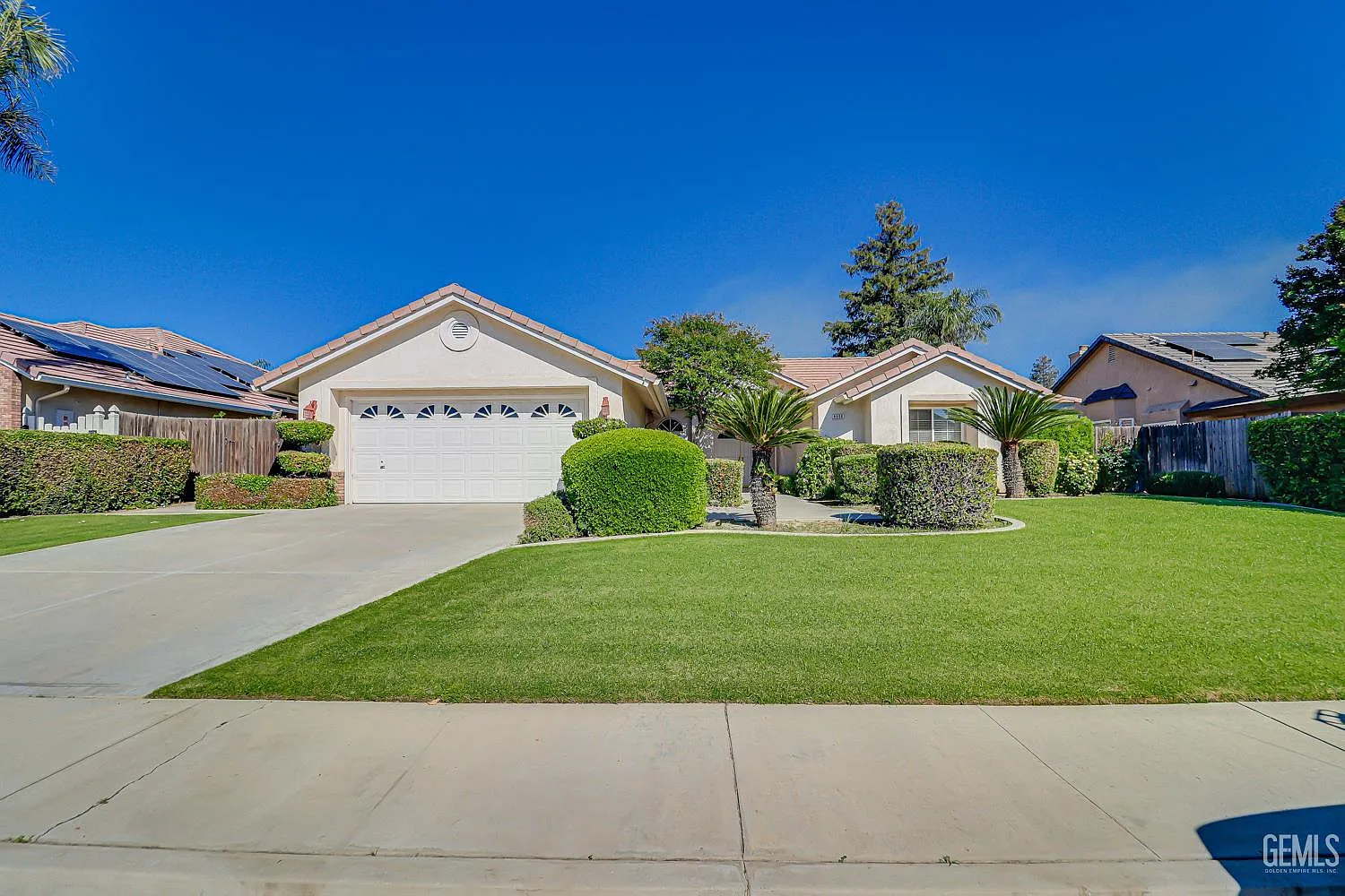 8606 Rockhampton Dr photo 1