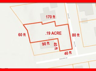 8 Eaton Rd, Fairhaven, MA 02719