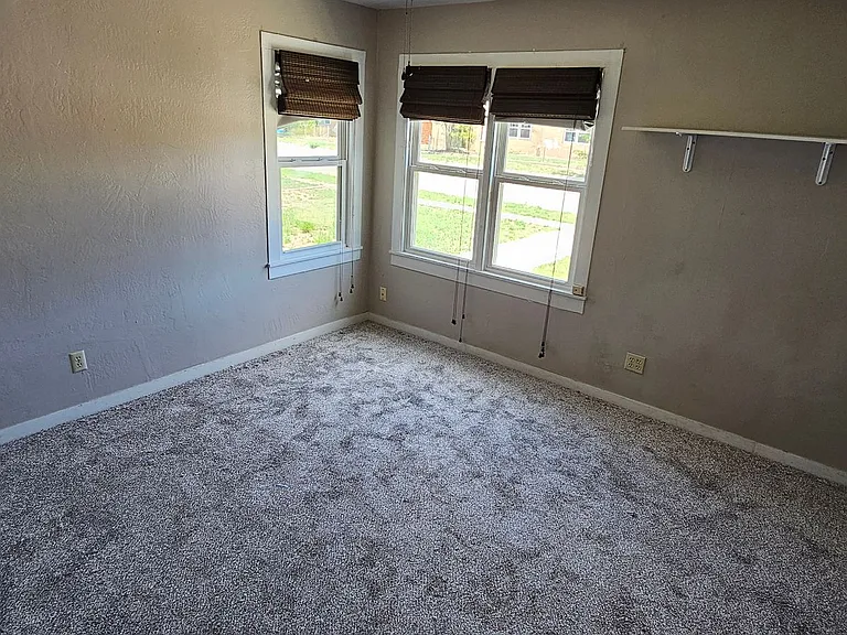 1404 S Avenue I #1119 — Photo 11