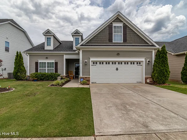 468 Lakemont Drive, Clayton, NC 27520