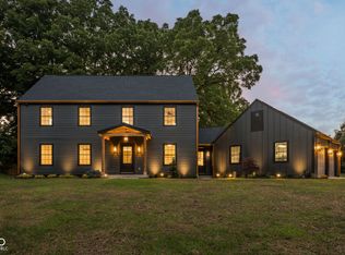 12 Maplecrest Dr, Carmel, IN 46033