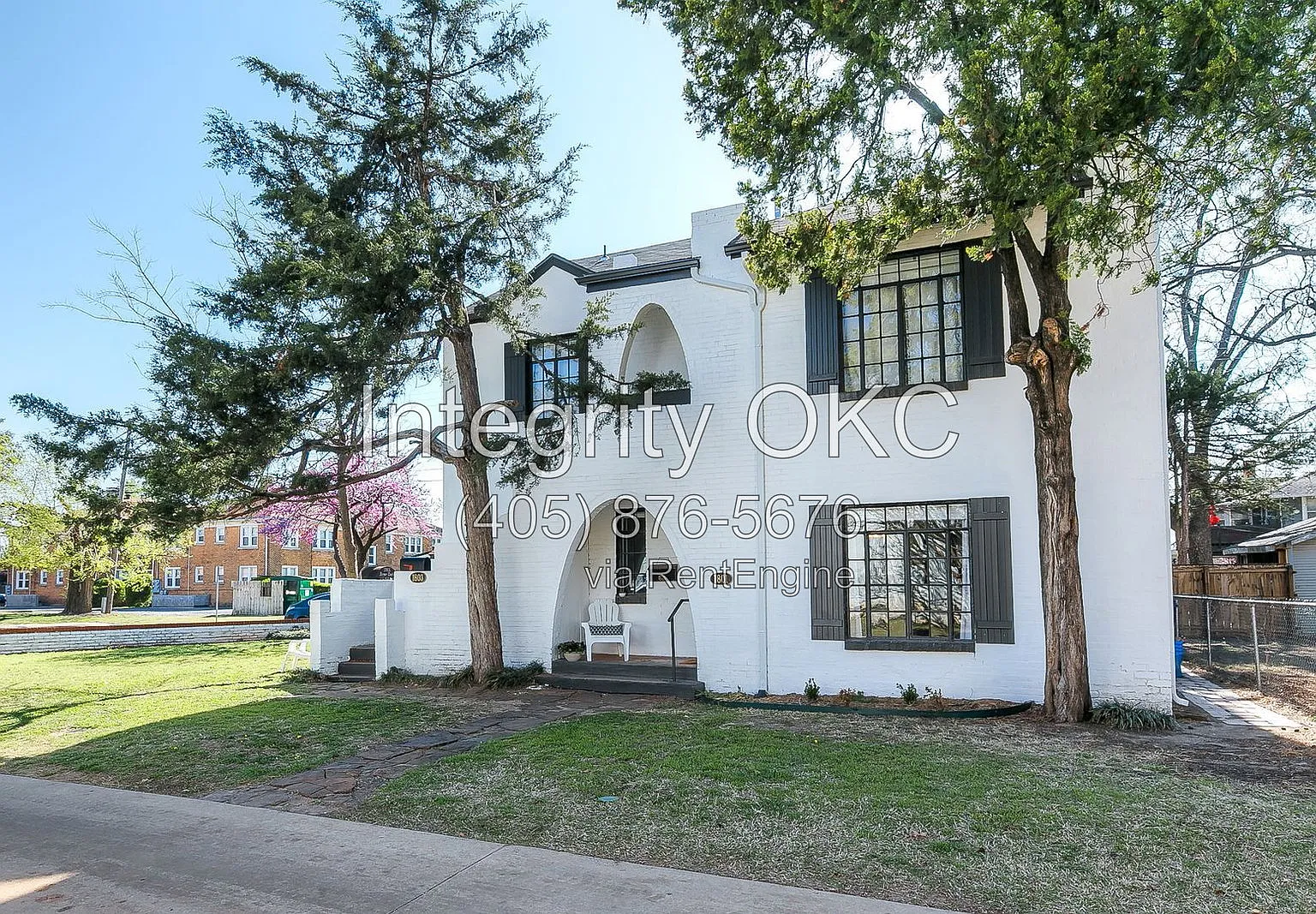2 bed, 1.0 bath, 1022 sqft, $1,330 — Photo 1