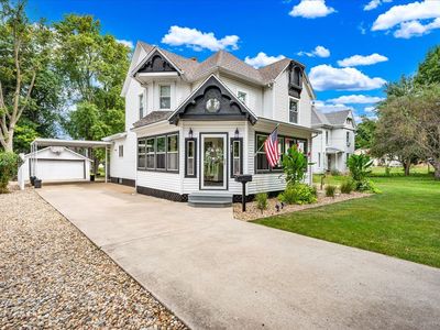 467 E 2nd St, El Paso, IL, 61738
