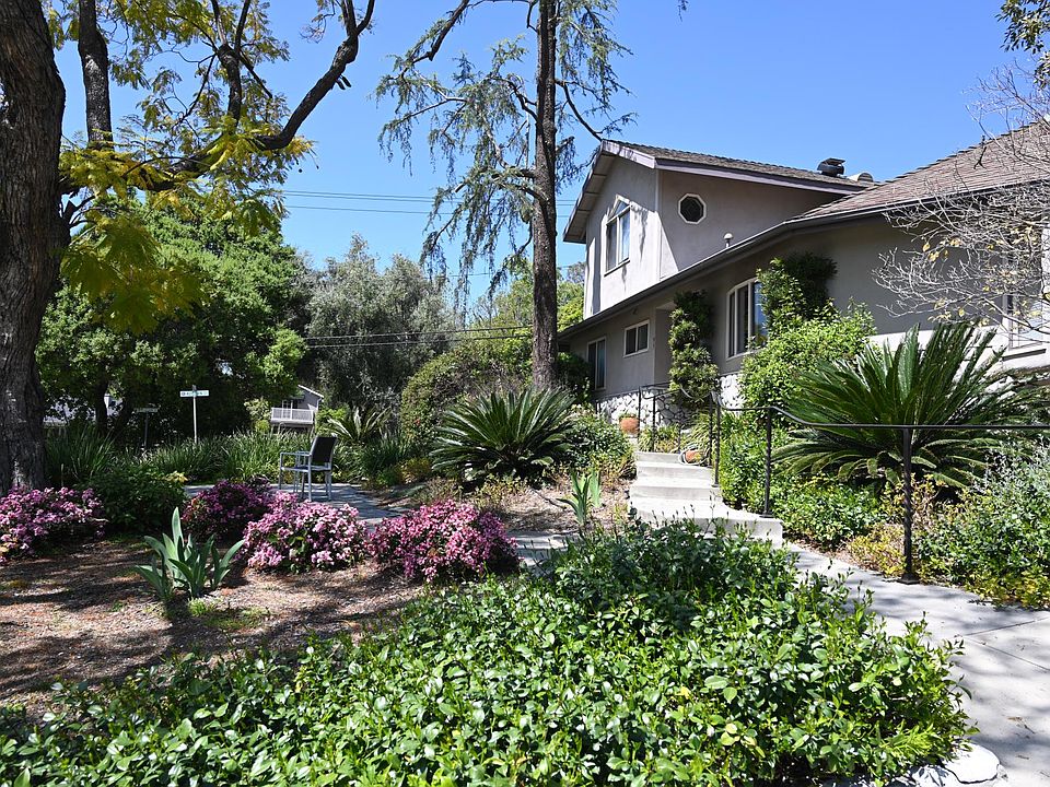 1st image of 95 Olive Ave