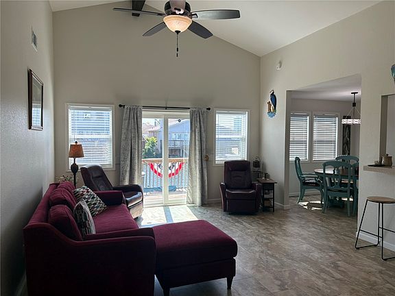 2nd image of 13981 Blackbeard Dr