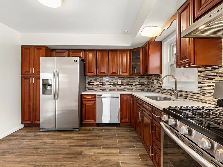 184 Central Ln #2 — Photo 7