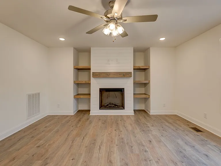 1385 Harmon Ln — Photo 39