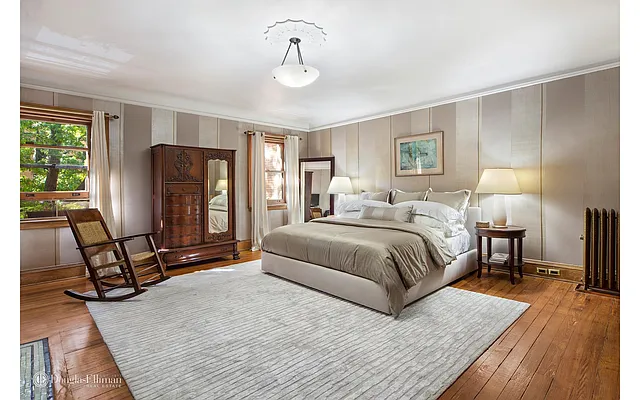 Sold by Douglas Elliman | media 4