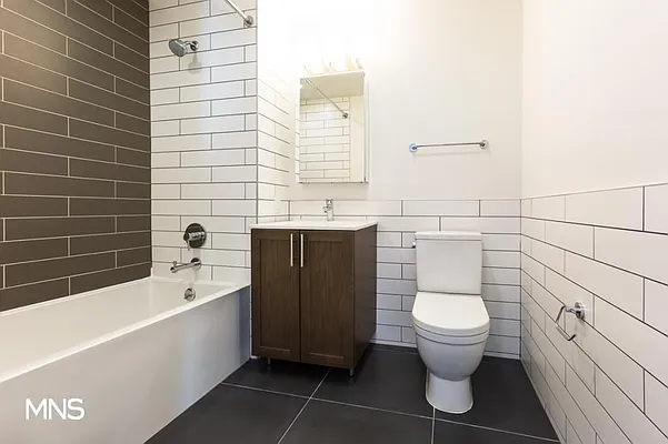 Rented by MNS Marketing | media 7