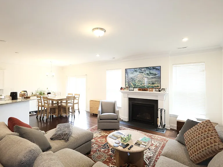 15507 Morocco Ln — Photo 18
