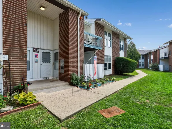 275 Green St APT 4M1, Beverly, NJ 08010