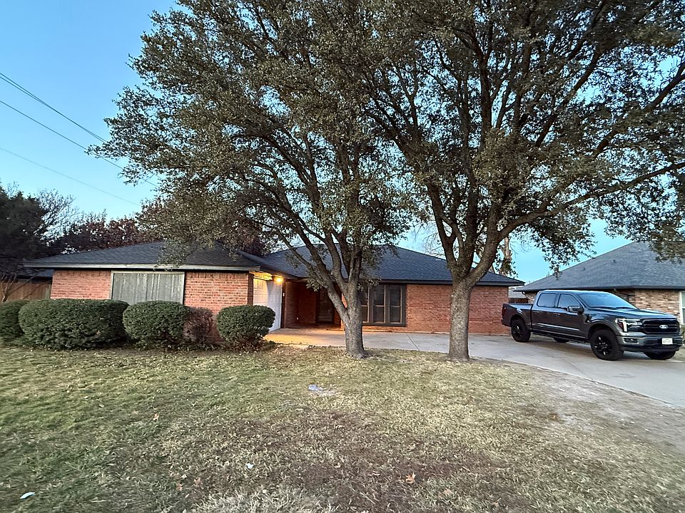 1st image of 125 Creek Courts Dr