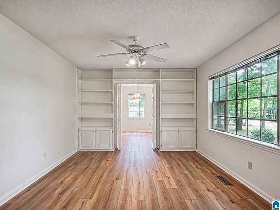 5th image of 55 Christa Cir
