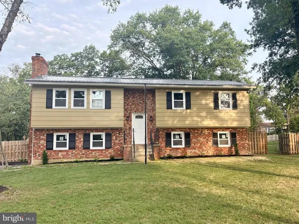 105 Wythe Ave, Stephens City, VA 22655