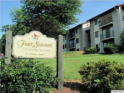 12 Spring Ct photo 1