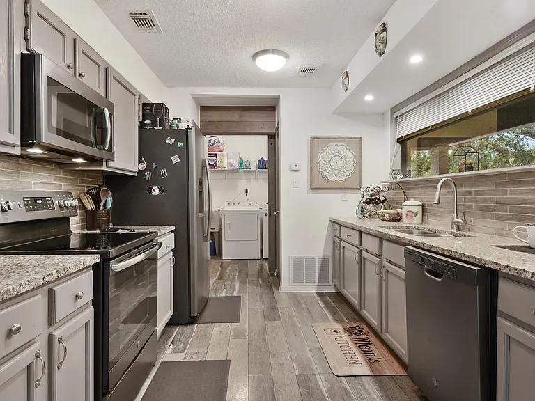 3617 Ridgecrest Dr — Photo 6