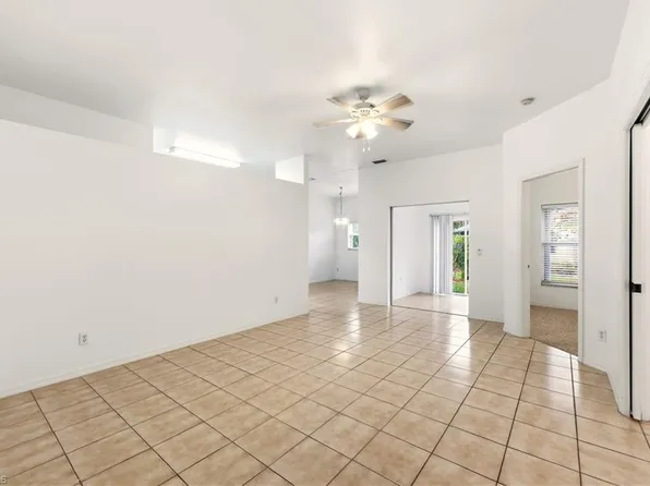 10707 Pearl Bay CIR, ESTERO, FL 33928