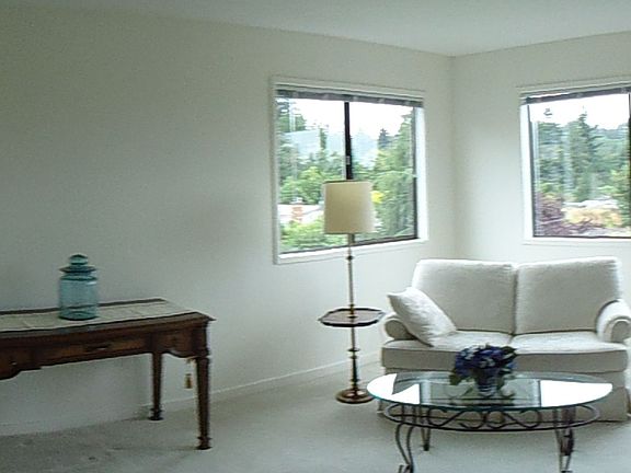 panoramic living room view