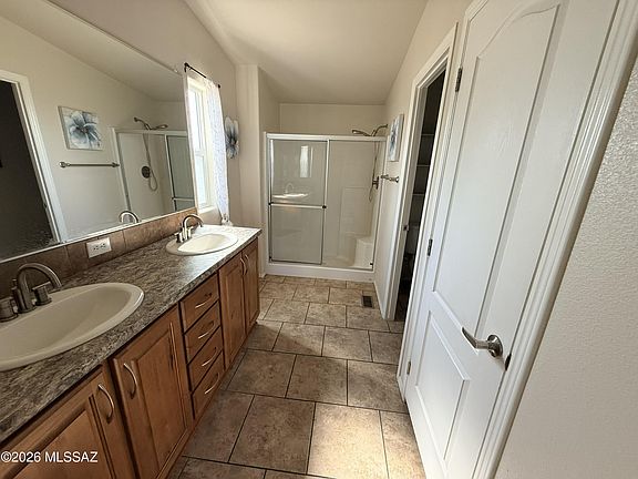 4th image of 2241 N Rivers Edge Rd