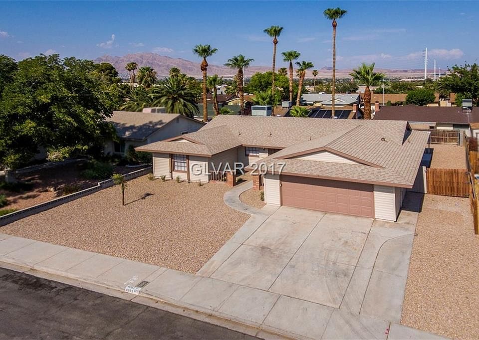 2nd image of 4262 Annie Oakley Dr