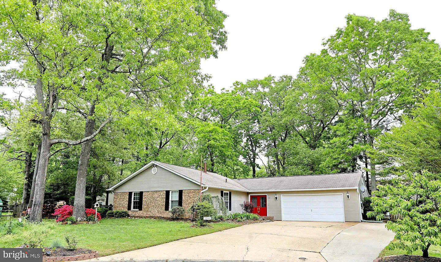 1261 Allen Ct photo 1