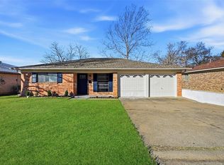 105 N Wood Ave, Denison, TX 75020