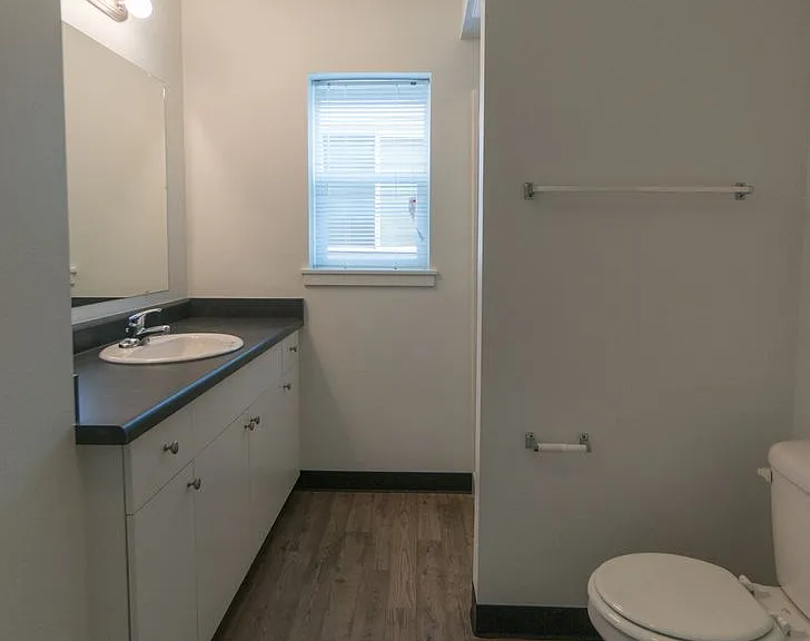 5624 SE 22nd Ave — Photo 13