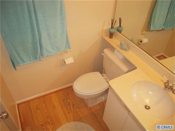2nd image of 998 S Country Glen Way