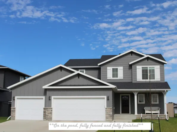 8848 Northern Lights Ave, Horace, ND 58047