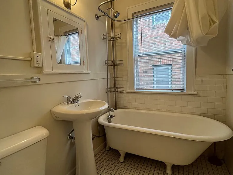 1756 Grand Ave — Photo 25