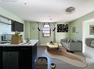 157 Menahan St #1B, Brooklyn, NY 11221