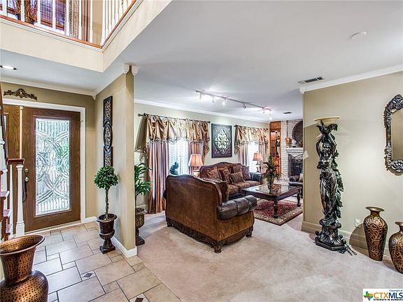 3rd image of 103 Woodglenn Dr