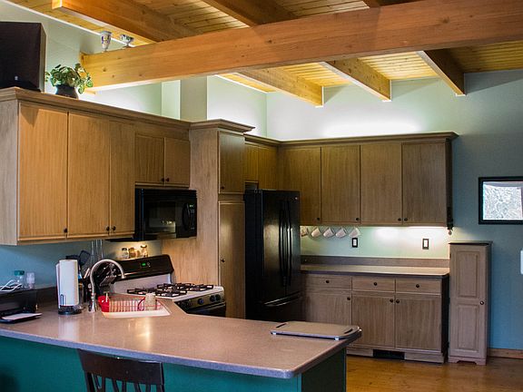 2nd image of 1153 SE Sentry Dr