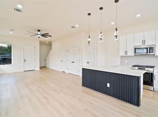 3212 Retta St, Houston, TX 77026