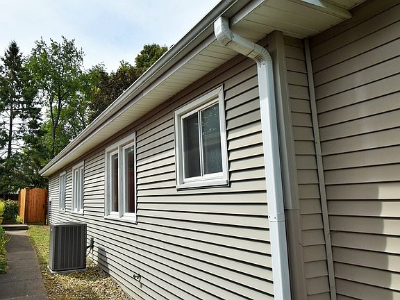 3rd image of 514 Kimball Ave