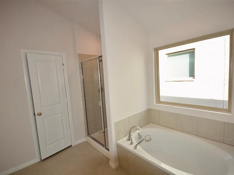 6122 Heron Dr — Photo 13