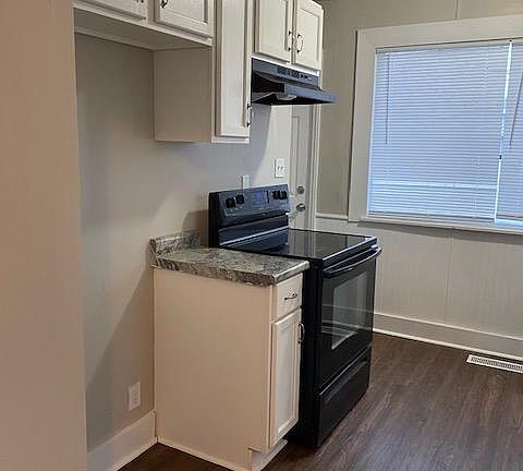 4th image of 3737 E Pleasant Run Parkway South Dr