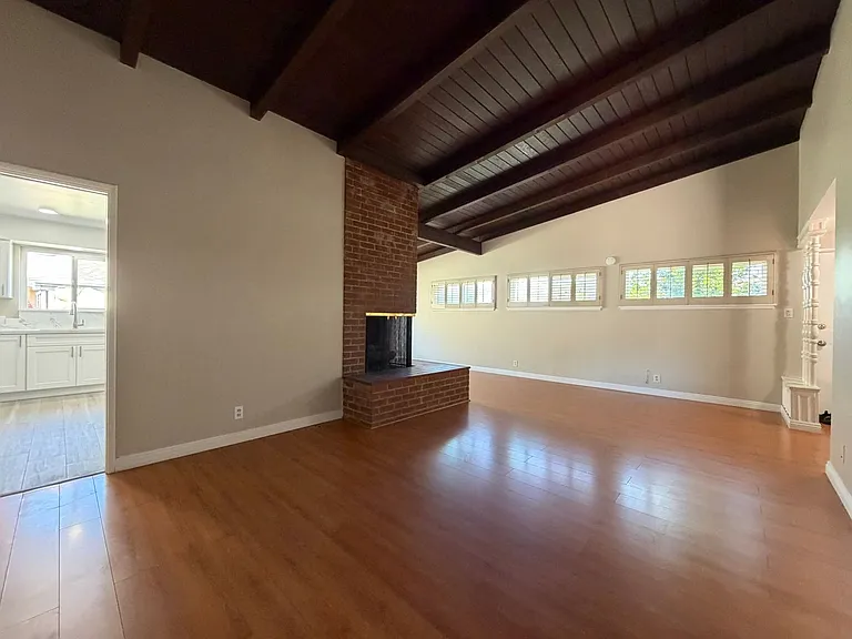 12231 Diane St — Photo 11