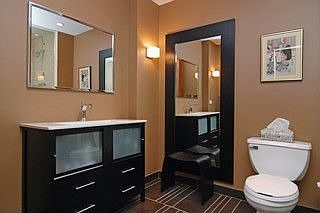 5th image of 550 N Kingsbury St APT 305