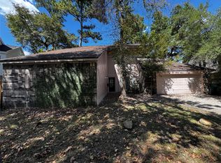 44 Whisper Ln, Spring, TX 77380